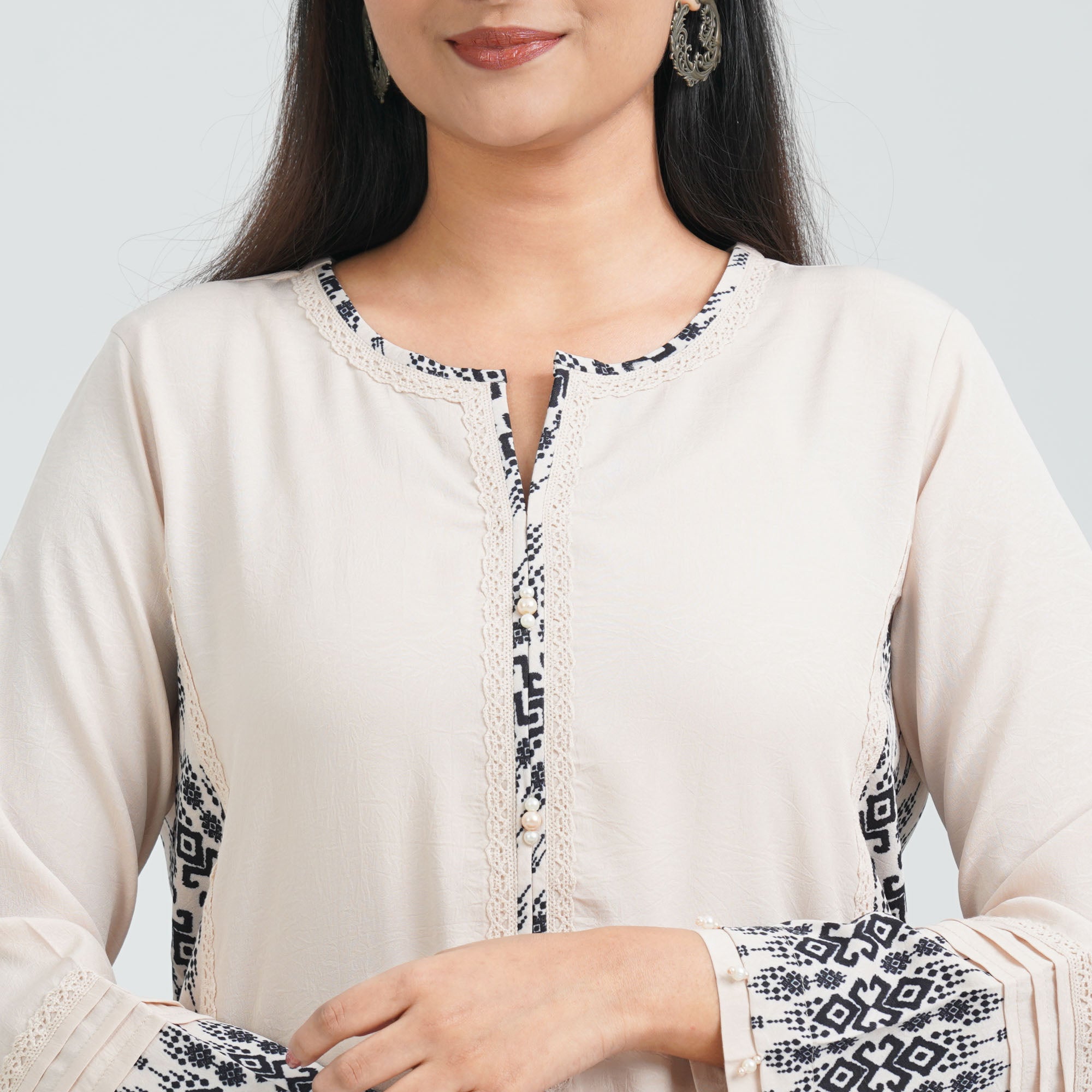 Women’s Blended Silk Two Piece Set thumbnail 2