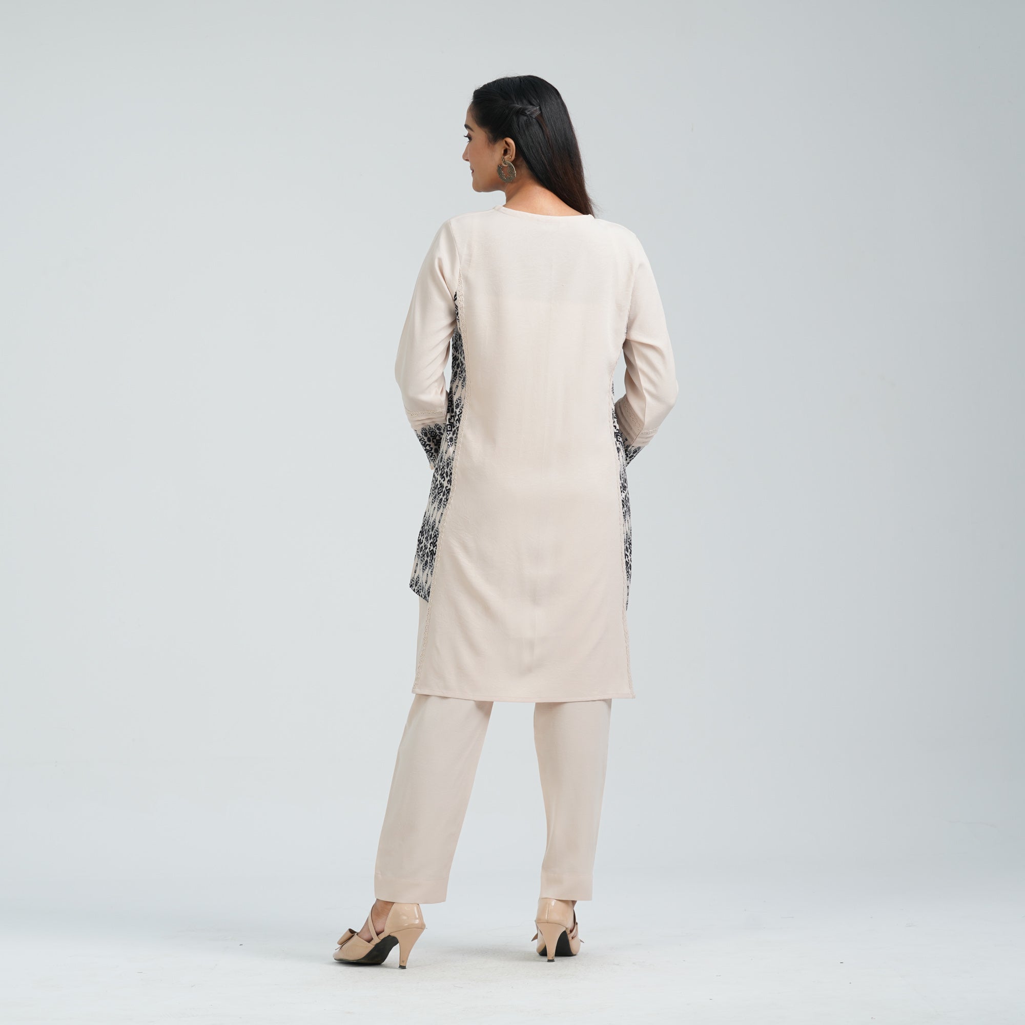 Women’s Blended Silk Two Piece Set thumbnail 3