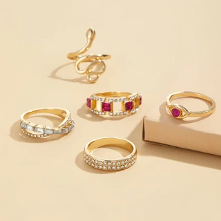 Elegant Retro Snake and Floral Rhinestone Stackable Ring Set thumbnail 1